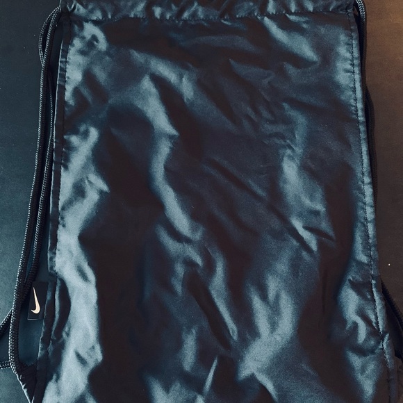 NWT Nike Drawstring Backpack - Picture 2 of 2
